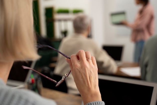 复合井盖规格复合井盖性能特点